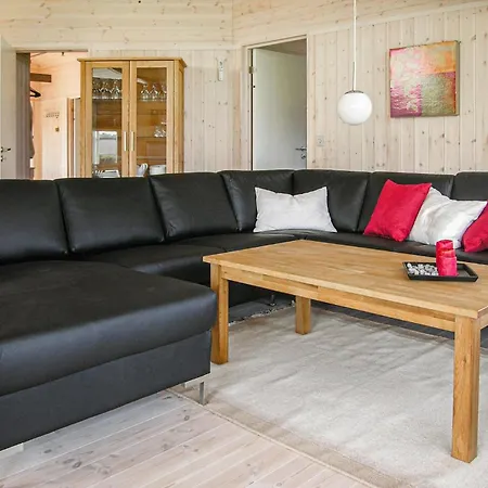Awesome Home In Rudkobing With Sauna Vakantiehuis