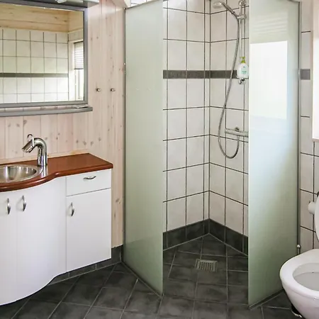 Awesome Home In Rudkobing With Sauna Vakantiehuis *