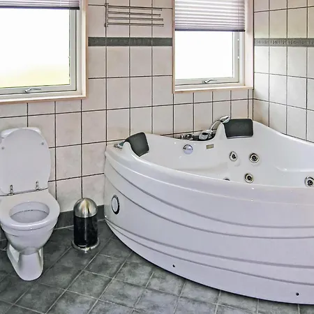 Awesome Home In Rudkobing With Sauna *