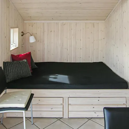 Vakantiehuis Awesome Home In Rudkobing With Sauna